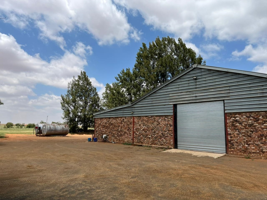 12 Bedroom Property for Sale in Bloemfontein Rural Free State